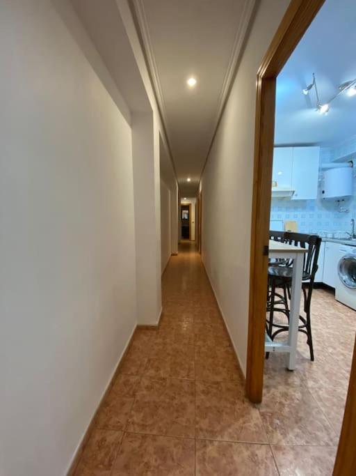 Rooms In Spacious Beach Flat In Valencia Eksteriør bilde